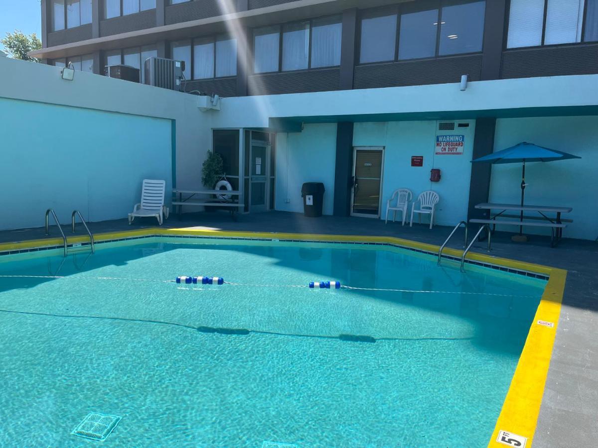 Quality Inn & Suites Cincinnati Kültér fotó