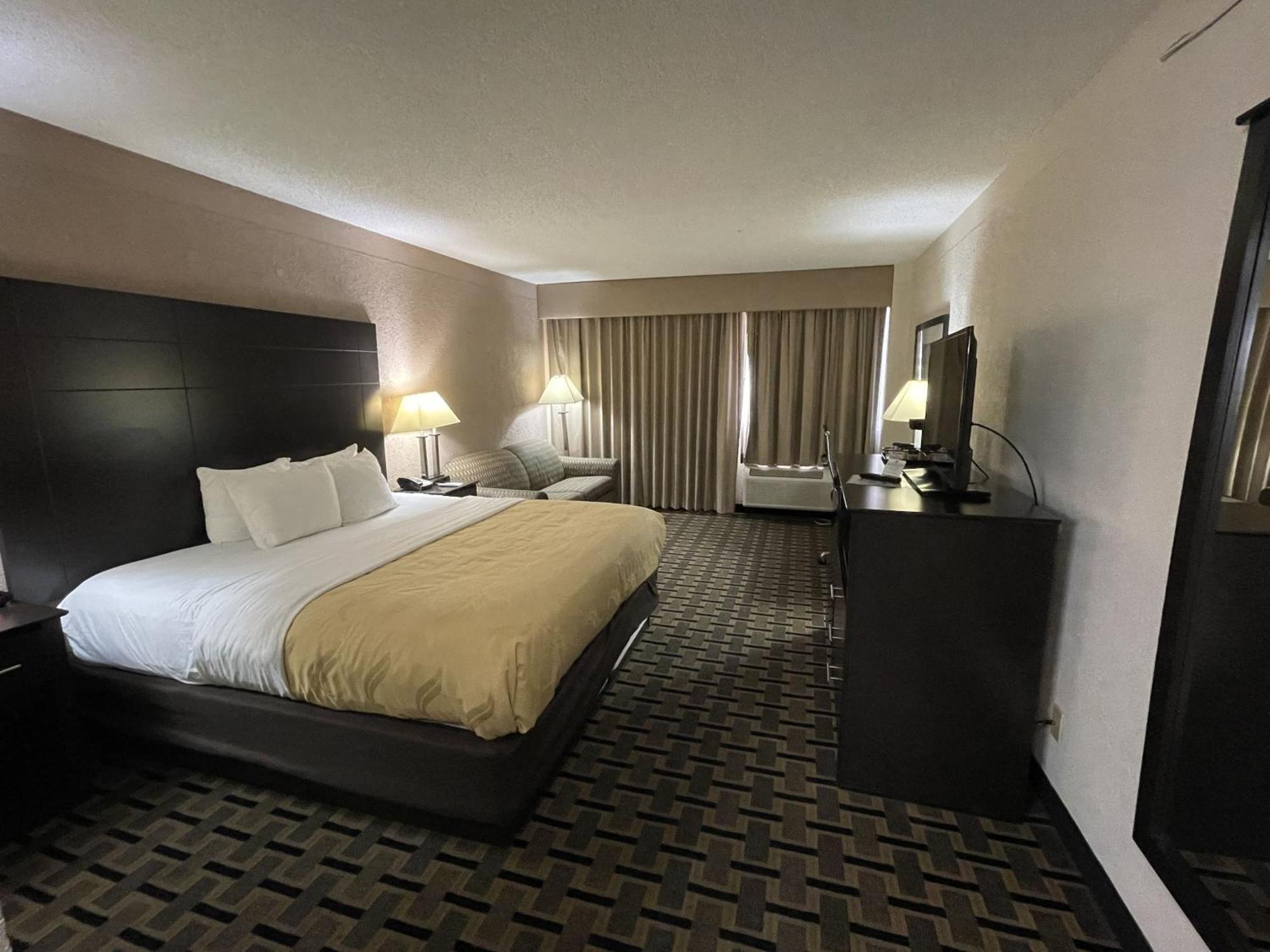 Quality Inn & Suites Cincinnati Kültér fotó