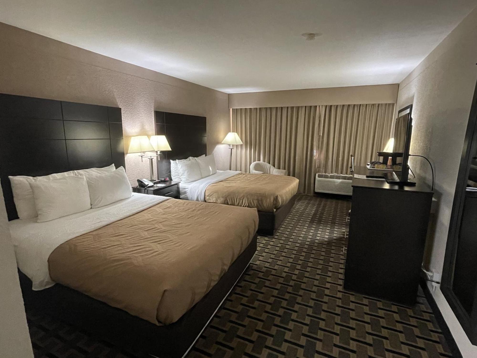 Quality Inn & Suites Cincinnati Kültér fotó